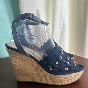 Marc Fisher Hata Cutout Navy Denim Espadrilles Platform Wedge Sandals Studs 9
